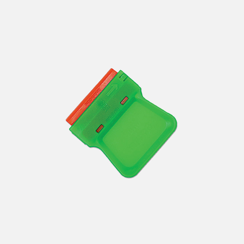 Artist Palette plastic razor blade scraper